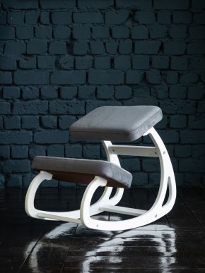 Балансирующий коленный стул Конёк Горбунёк (Белый) в Невьянске - nevyansk.ok-mebel.com | фото 2