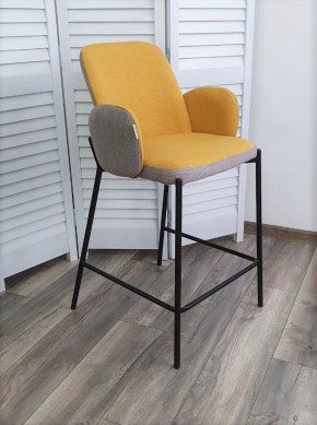 Полубарный стул NYX (H=65cm) VF106 желтый / VF120 серый М-City в Невьянске - nevyansk.ok-mebel.com | фото